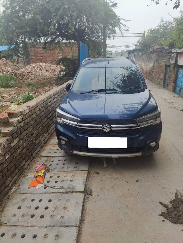 https://images10.gaadi.com/usedcar_image/4633488/original/processed_c390052b-7b45-4432-b2ce-33d26570dc57.jpg?imwidth=6400