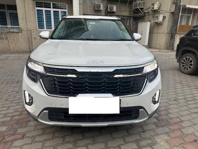 https://images10.gaadi.com/usedcar_image/4633521/original/processed_76bfcc36-440c-4a83-8921-48e3840bf853.jpeg?imwidth=6400