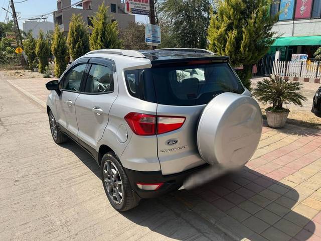 https://images10.gaadi.com/usedcar_image/4633563/original/processed_74f490e7e61ae6fcce2030744d4e9931.jpeg?imwidth=6402