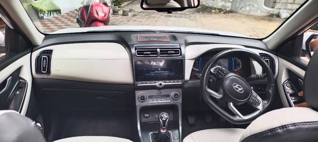 https://images10.gaadi.com/usedcar_image/4633565/original/cc91ee53fb2668dc53235dcaaf561950.jpeg?imwidth=6402