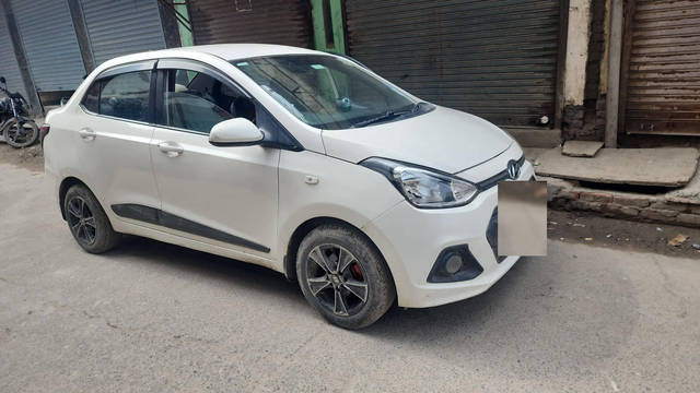 https://images10.gaadi.com/usedcar_image/4633598/original/2768ace9-d1cf-401a-a214-626b7c6eb5ca.png?imwidth=6400