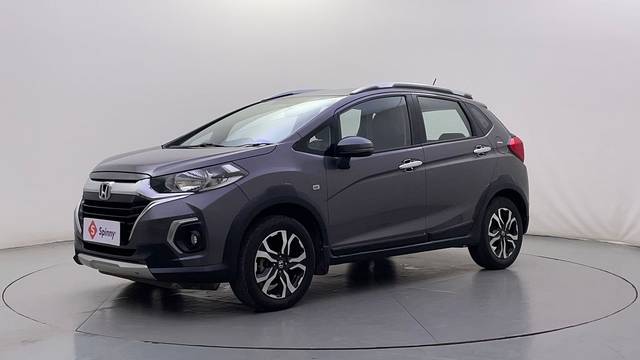 https://images10.gaadi.com/usedcar_image/4633603/original/a68af164efb43fe7e8d82f0318953fa4.JPG?imwidth=6400