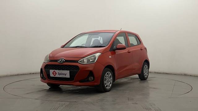 https://images10.gaadi.com/usedcar_image/4633607/original/7c8d7782333536cbf94142c1f4a83abc.JPG?imwidth=6400