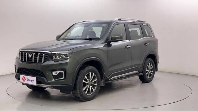 https://images10.gaadi.com/usedcar_image/4633614/original/a582d182b0295b3c3e5175c940c26f35.JPG?imwidth=6400