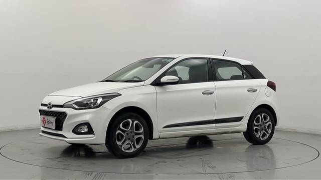 https://images10.gaadi.com/usedcar_image/4633634/original/e7e4f300f16e70b1dc066a259ad84e9e.JPG?imwidth=6400