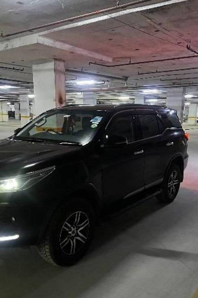 https://images10.gaadi.com/usedcar_image/4633642/original/processed_741a04d2-b7c0-4172-bd8c-01c126c33a0e.jpeg?imwidth=6401