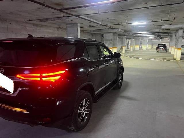 https://images10.gaadi.com/usedcar_image/4633642/original/processed_7a4c67fc-e98b-40a7-8859-79857aec2437.jpeg?imwidth=6402