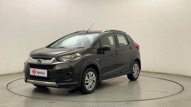 https://images10.gaadi.com/usedcar_image/4633655/original/609d0e3ab720b50e5a0ed98cf94ec7ab.JPG?imwidth=6400