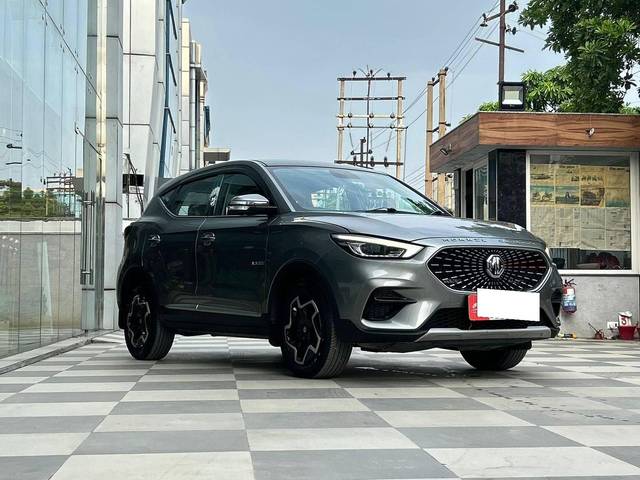 https://images10.gaadi.com/usedcar_image/4633688/original/processed_37276719521e424bcfd7b70fbaf18aa3.jpg?imwidth=6400
