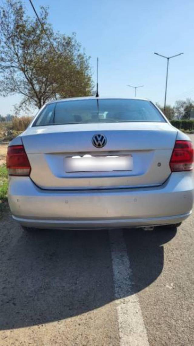 https://images10.gaadi.com/usedcar_image/4633689/original/processed_c4463814-8921-48b2-80b0-5e63861298a4.jpg?imwidth=6401