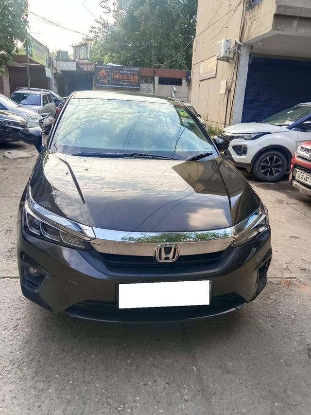 https://images10.gaadi.com/usedcar_image/4633695/original/processed_1a199685c9619f23a372446869020b05.jpg?imwidth=6400