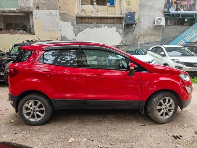 https://images10.gaadi.com/usedcar_image/4633701/original/processed_e3faf2fc-8774-478c-9997-808f1ede8ce2.jpg?imwidth=6401