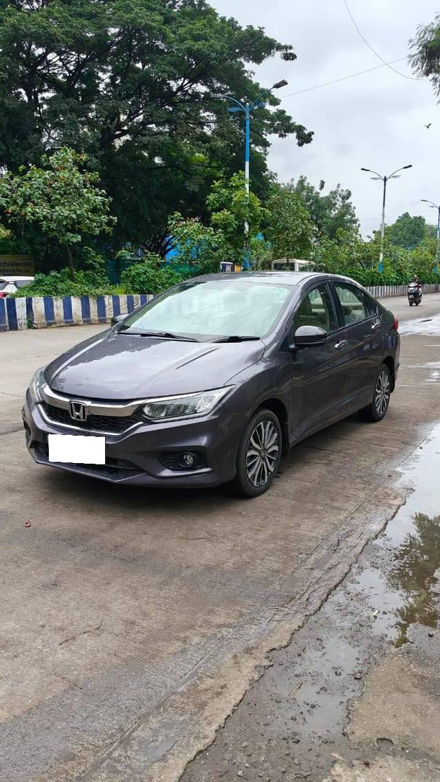 https://images10.gaadi.com/usedcar_image/4633719/original/processed_bcb4d2047f44f03f7c06993604c000a4.jpg?imwidth=6400