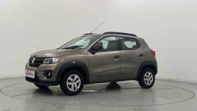 https://images10.gaadi.com/usedcar_image/4633744/original/38d41eadf6929f96cde962327b3e008f.JPG?imwidth=6400