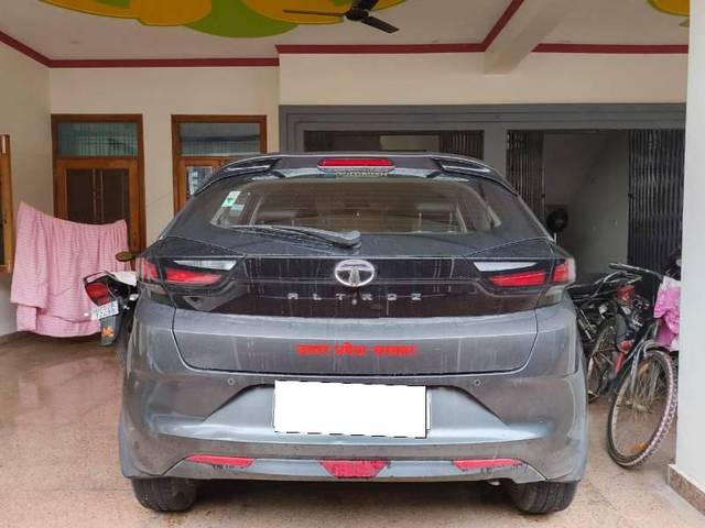 https://images10.gaadi.com/usedcar_image/4633749/original/processed_a0676d85-db27-4d55-8cce-71de214d2042.jpg?imwidth=6400