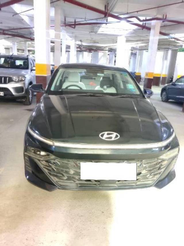 https://images10.gaadi.com/usedcar_image/4633785/original/processed_a8b5b49a-4dc8-404f-855f-2097f9820ee4.jpg?imwidth=6400