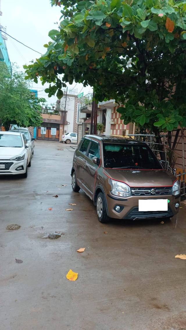 https://images10.gaadi.com/usedcar_image/4633792/original/processed_4135d7a0-0a6a-496c-82b3-4fa57f73f35f.jpg?imwidth=6400