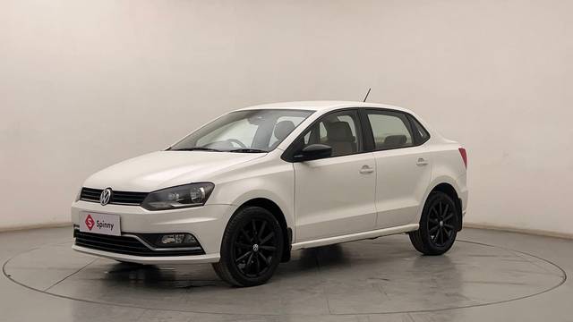 https://images10.gaadi.com/usedcar_image/4633811/original/247df3efcaa6e9fb351d05d649fd42a4.JPG?imwidth=6400
