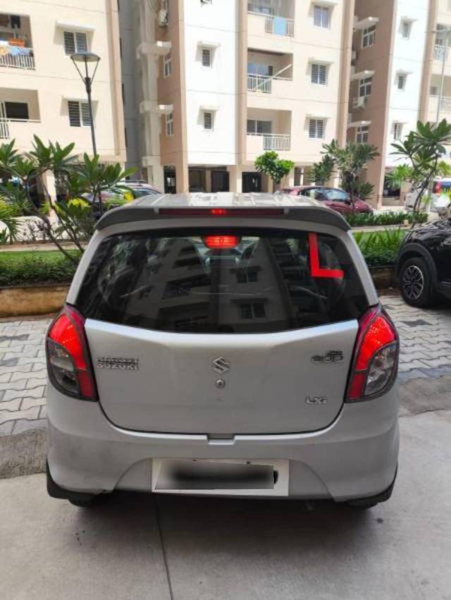 https://images10.gaadi.com/usedcar_image/4633813/original/processed_2b173ca2-f78f-4a81-ad71-9fb75d9fdce7.jpg?imwidth=6401
