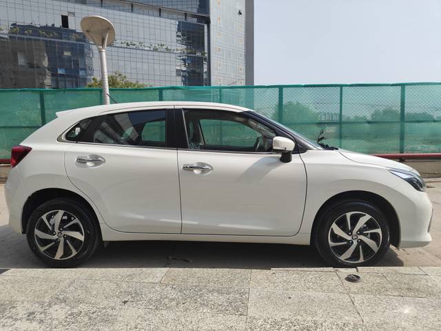 https://images10.gaadi.com/usedcar_image/4633815/original/1e79abd5424c26ef072bb71b1de093db.jpeg?imwidth=6401
