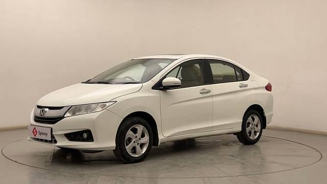 https://images10.gaadi.com/usedcar_image/4633825/original/be7590b985b5539f5c646e44f243a3b2.JPG?imwidth=6400