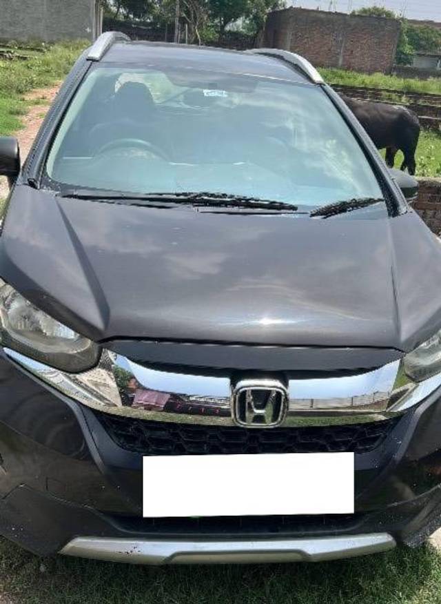 https://images10.gaadi.com/usedcar_image/4633865/original/processed_88f81895-8787-481c-be2d-477cf5786b9f.jpeg?imwidth=6400