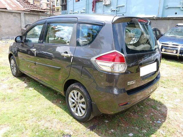 https://images10.gaadi.com/usedcar_image/4633890/original/processed_f6cb13c9e5887587f280fd0fa23418a8.jpg?imwidth=6402