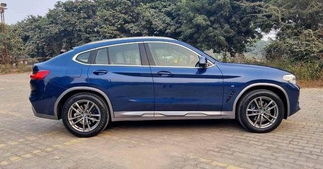 https://images10.gaadi.com/usedcar_image/4633898/original/processed_b565d2b67ff3bd33eb23f02adc8b5035.jpg?imwidth=6401