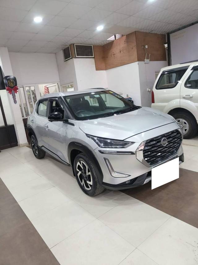 https://images10.gaadi.com/usedcar_image/4633937/original/processed_13e0fc63cada85eff09000c0a021b5e5.jpg?imwidth=6400