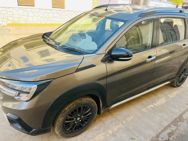 https://images10.gaadi.com/usedcar_image/4633957/original/894050e6-19bb-4301-b8fb-584d9a926990.jpg?imwidth=6402