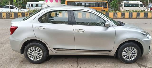 https://images10.gaadi.com/usedcar_image/4633983/original/processed_90a45304f94971078a8fdd09a30067d3.jpg?imwidth=6401