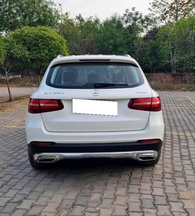 https://images10.gaadi.com/usedcar_image/4633988/original/processed_3dec8371480fdbdc09f7e84ee79cfbf8.jpg?imwidth=6402