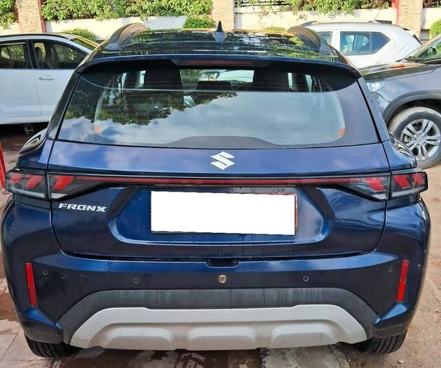 https://images10.gaadi.com/usedcar_image/4633990/original/processed_8f61218151999e32d8a7b95be1a0f46c.jpg?imwidth=6402