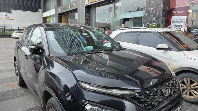 https://images10.gaadi.com/usedcar_image/4633995/original/processed_c494bec9-c79a-4b23-a946-2b74ccb0a7f5.jpg?imwidth=6400