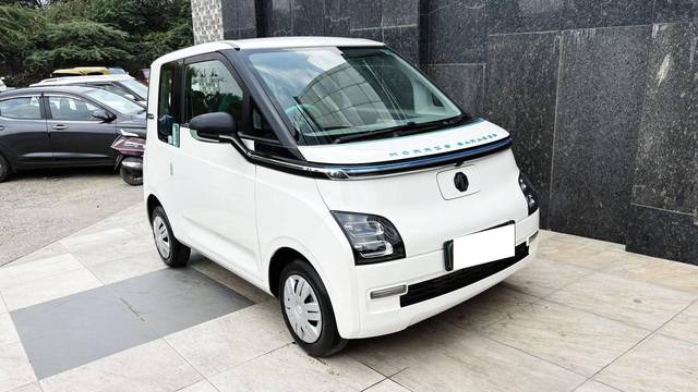 https://images10.gaadi.com/usedcar_image/4633996/original/processed_db79037ffb5e5a91b8fca8bcafbfe236.jpg?imwidth=6400