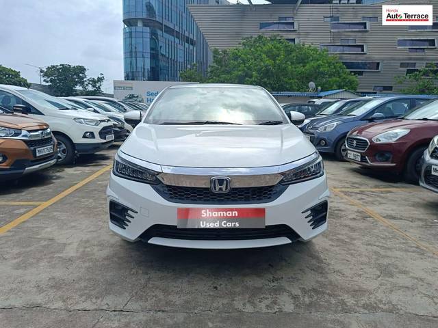 https://images10.gaadi.com/usedcar_image/4634008/original/541af50680884a94929c7612efbab4e8.jpg?imwidth=6400