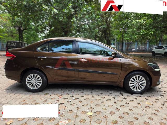 https://images10.gaadi.com/usedcar_image/4634010/original/processed_a07cc21fd2a3d158ccd87a0fcfc442a4.jpg?imwidth=6401