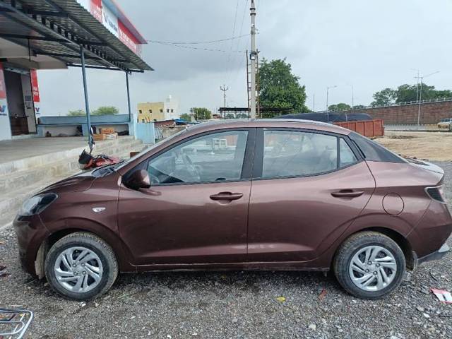 https://images10.gaadi.com/usedcar_image/4634015/original/processed_496f8d4f-7a0a-4db5-be36-55a2181ed75e.jpg?imwidth=6402