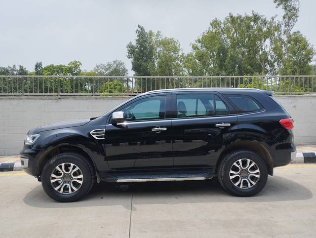 https://images10.gaadi.com/usedcar_image/4634018/original/91b4e1c2302e281e69d6023bc93c97c4.jpg?imwidth=6402