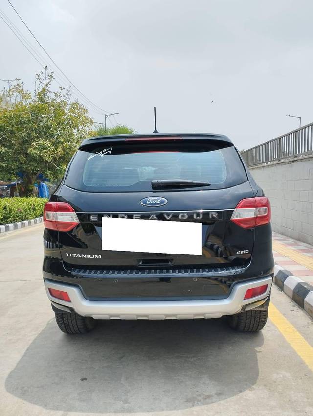 https://images10.gaadi.com/usedcar_image/4634018/original/processed_f1d41f302520188a9787c1084279f860.jpg?imwidth=6401