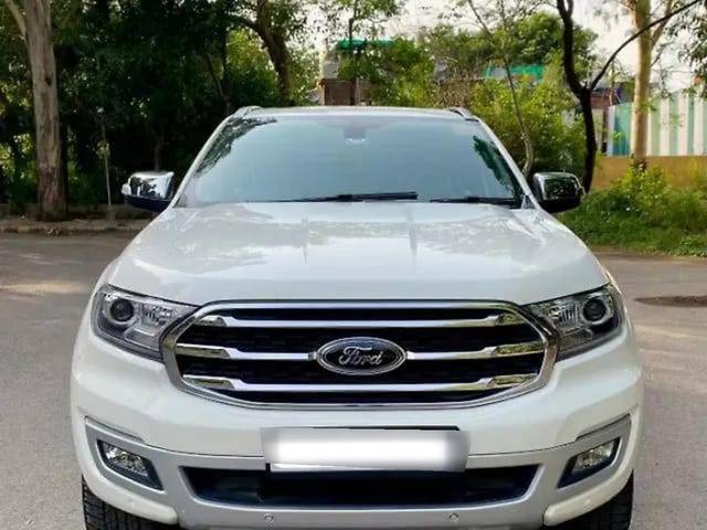 https://images10.gaadi.com/usedcar_image/4634020/original/processed_3a3fbe22634ca80e4db38e801b0d08ce.jpg?imwidth=6400