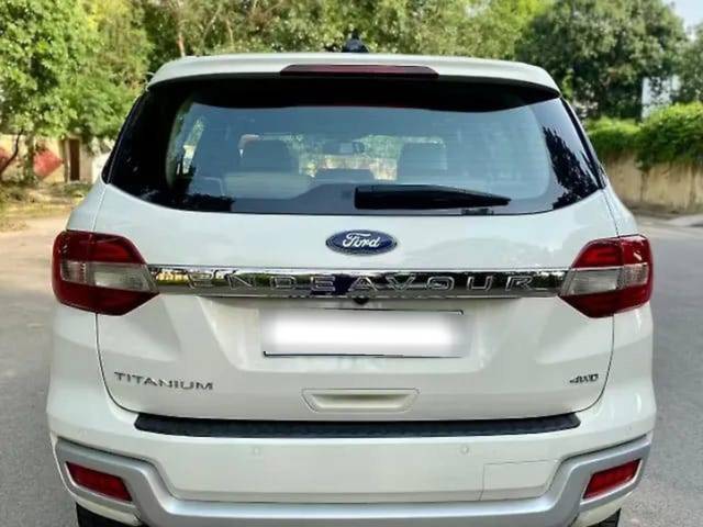 https://images10.gaadi.com/usedcar_image/4634020/original/processed_c7820701e487779ce2218af8284f2714.jpg?imwidth=6402