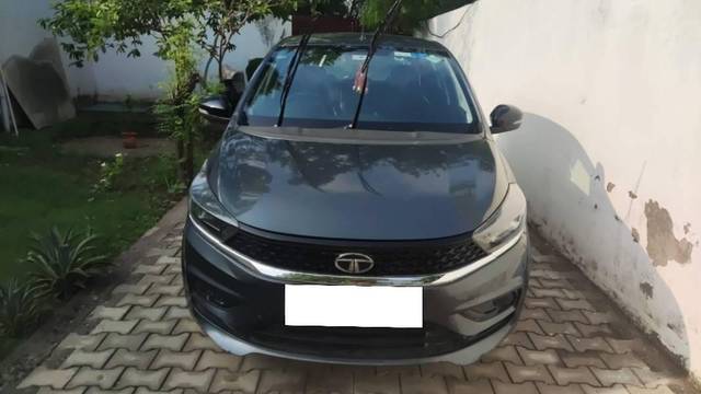 https://images10.gaadi.com/usedcar_image/4634045/original/processed_fca1553b-bd97-4786-9337-8fb2e3151615.jpeg?imwidth=6400