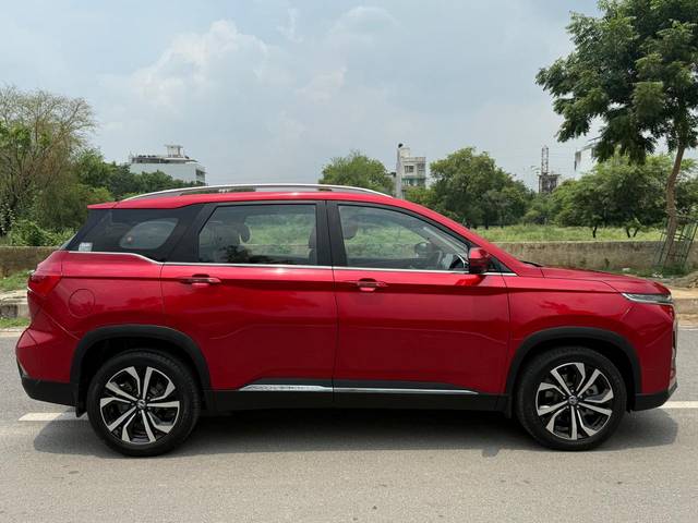 https://images10.gaadi.com/usedcar_image/4634046/original/7b5f7dfd1ecb72d4c211858e55128627.jpg?imwidth=6401