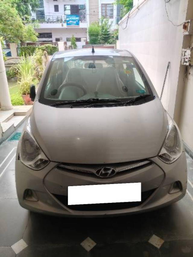 https://images10.gaadi.com/usedcar_image/4634052/original/processed_20e57652-4e1f-4e2e-ba4e-962c123f2ec4.jpg?imwidth=6402