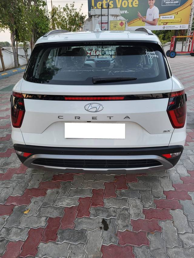 https://images10.gaadi.com/usedcar_image/4634064/original/processed_8819ae80bc9f69f366d025c6af45d60e.jpg?imwidth=6401
