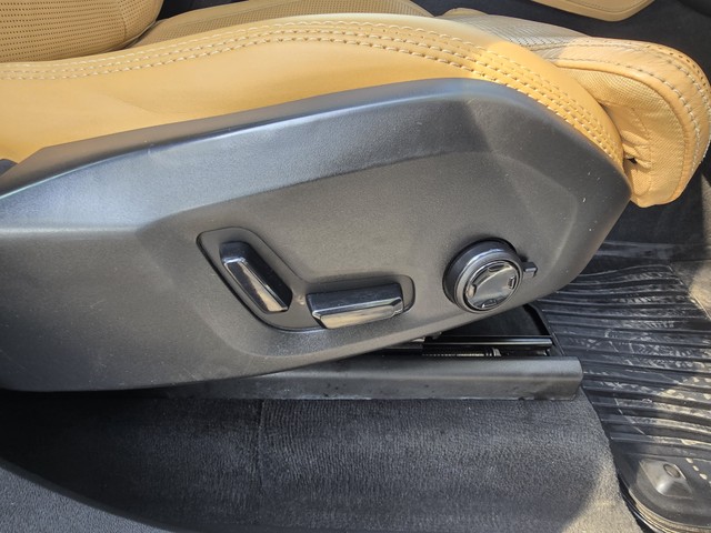 Second-hand 2017 Volvo XC90 D5 R-Design for sale in Chandigarh-4