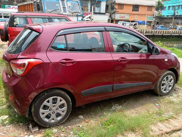 https://images10.gaadi.com/usedcar_image/4634129/original/processed_30a809bafe95ff06e4d2e0732c0f7390.jpg?imwidth=6402