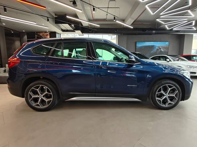 https://images10.gaadi.com/usedcar_image/4634133/original/bcd74f42065f305efa2e0ab7401aea59.jpg?imwidth=6401
