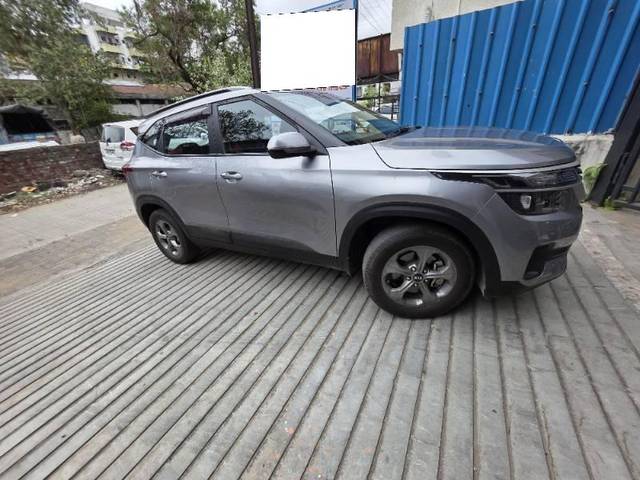 https://images10.gaadi.com/usedcar_image/4634140/original/processed_aa9e904c-ff05-4c29-9242-8c509b8204a4.jpeg?imwidth=6400